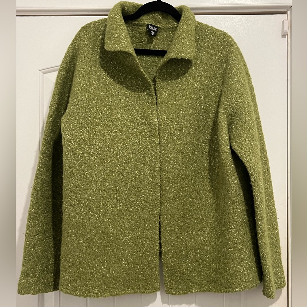 Beautiful “EILEEN FISHER” Italian Yarn Green Cozy Sweater/Cardigan! L